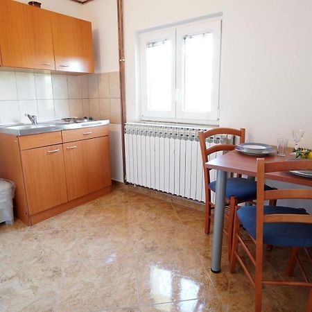 Apartments Kata Gornji Karin Exterior foto